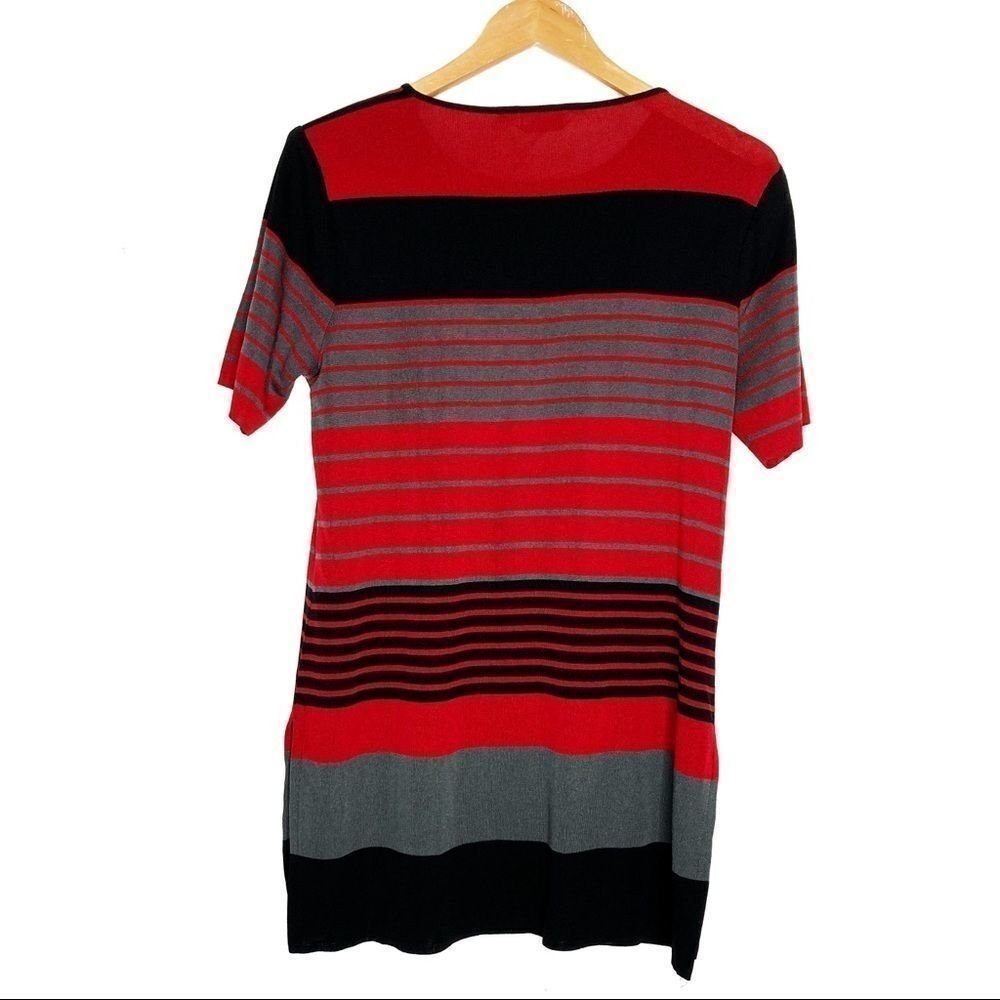 Exclusively Misook | Striped Short Sleeve Top - Picture 4 of 7
